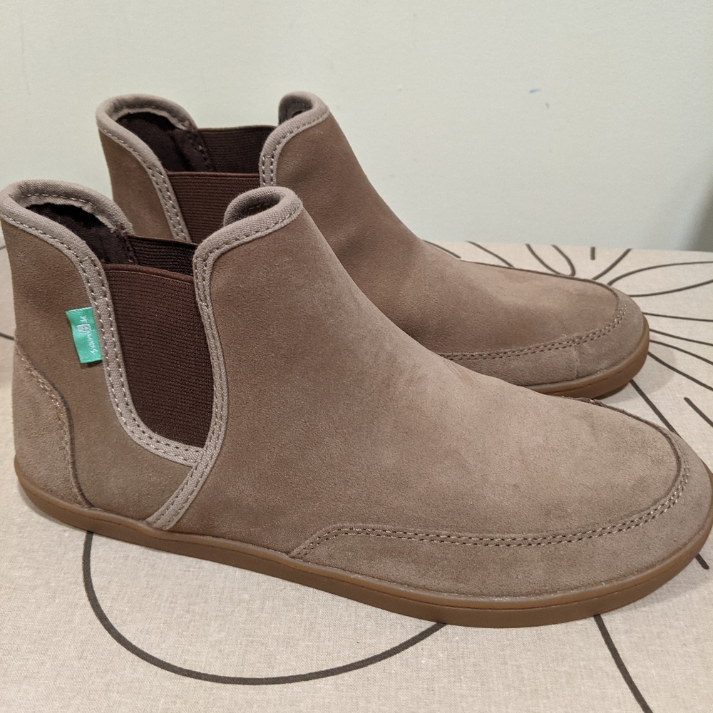 Sanuk booties